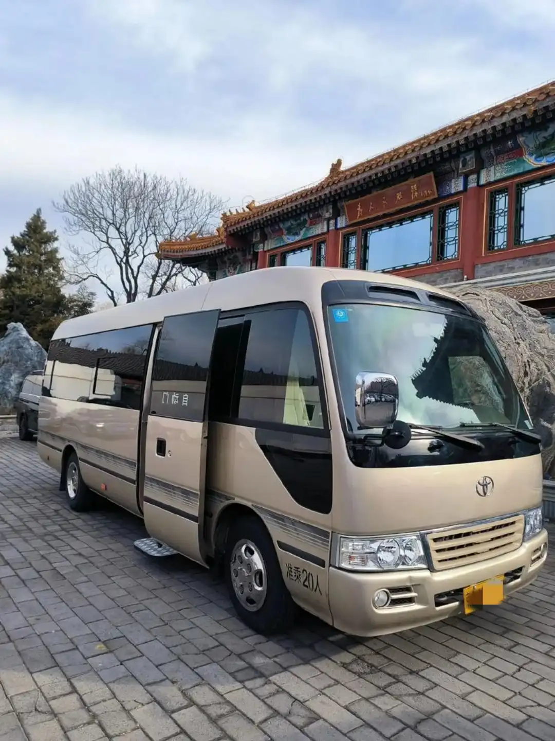 北京考斯特租车一天多少钱？北京考斯特租赁公司